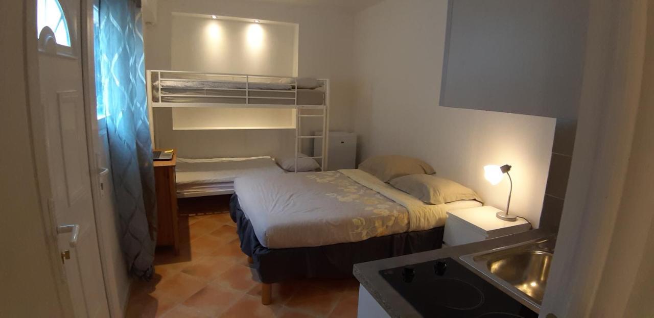 Crew Lighthouse Hostel Antibes Exterior photo